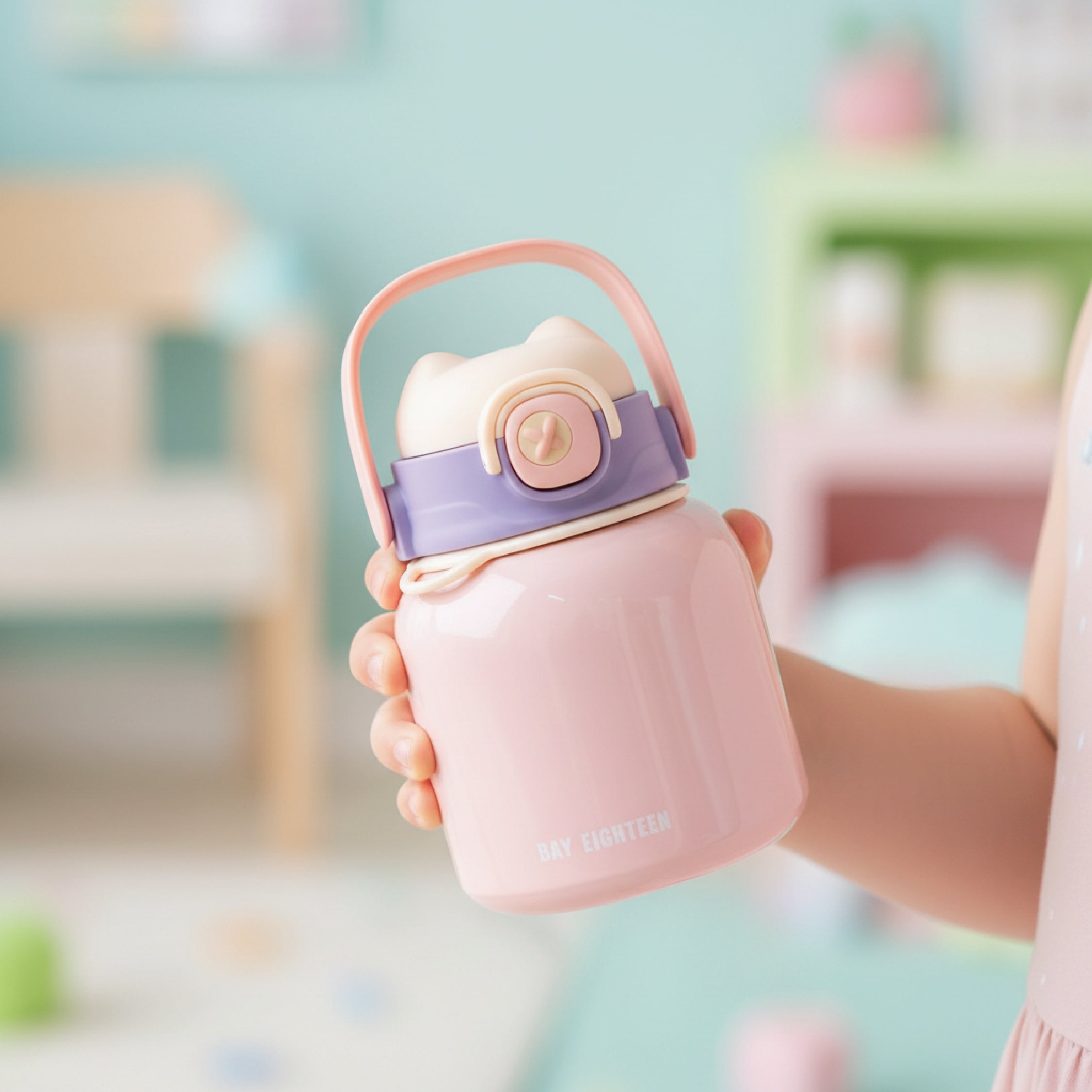 Meowly Bottle