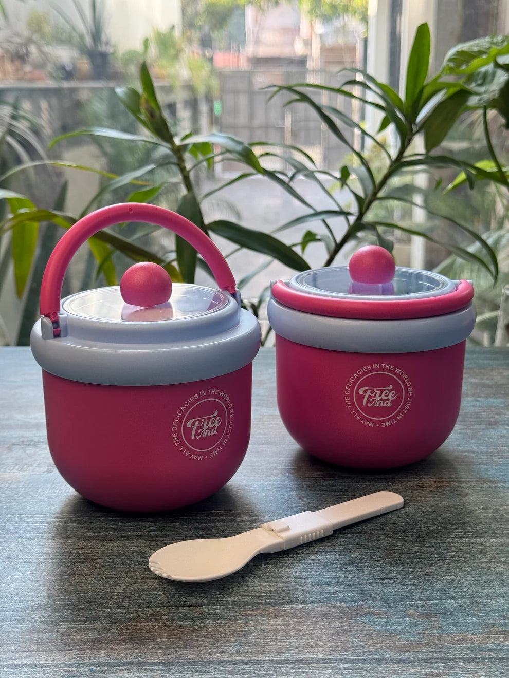 500ml Insulated Pot-Style Lunch Container with Gold Knob "FreeAnd"