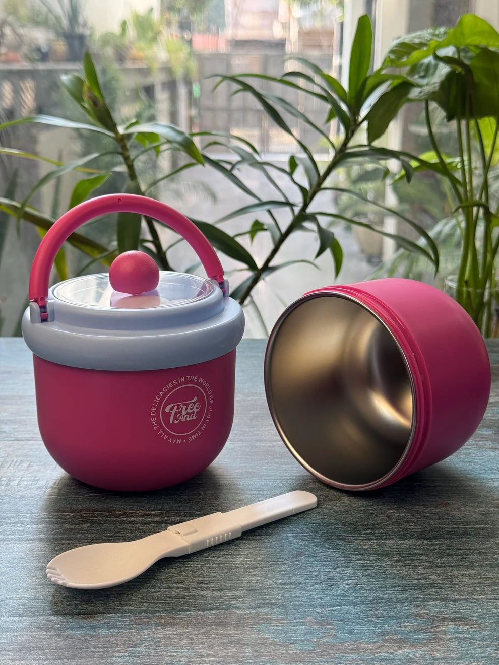 500ml Insulated Pot-Style Lunch Container with Gold Knob "FreeAnd"