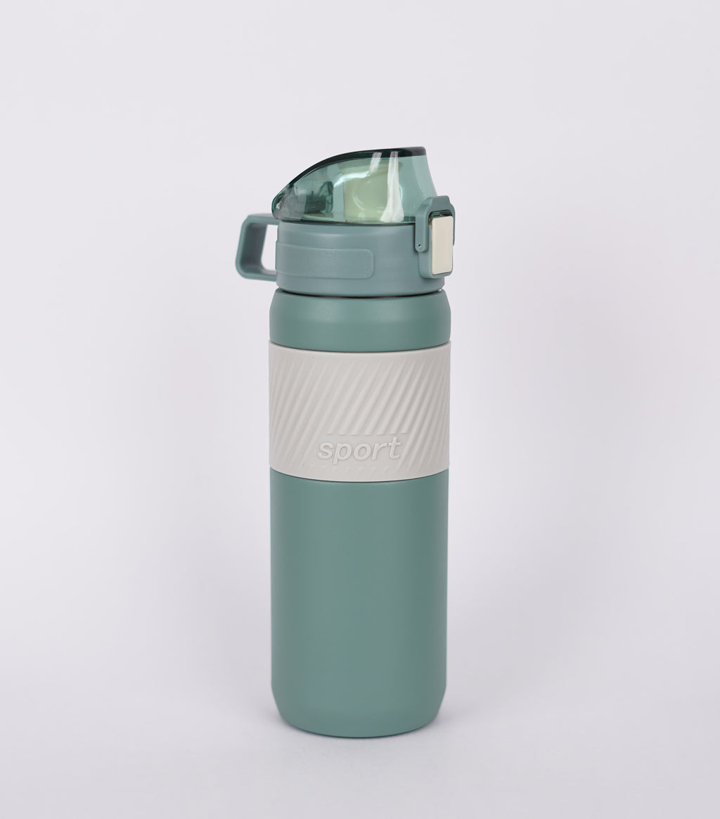 550ml sports insulated bottle with straw and silicone sleeve
